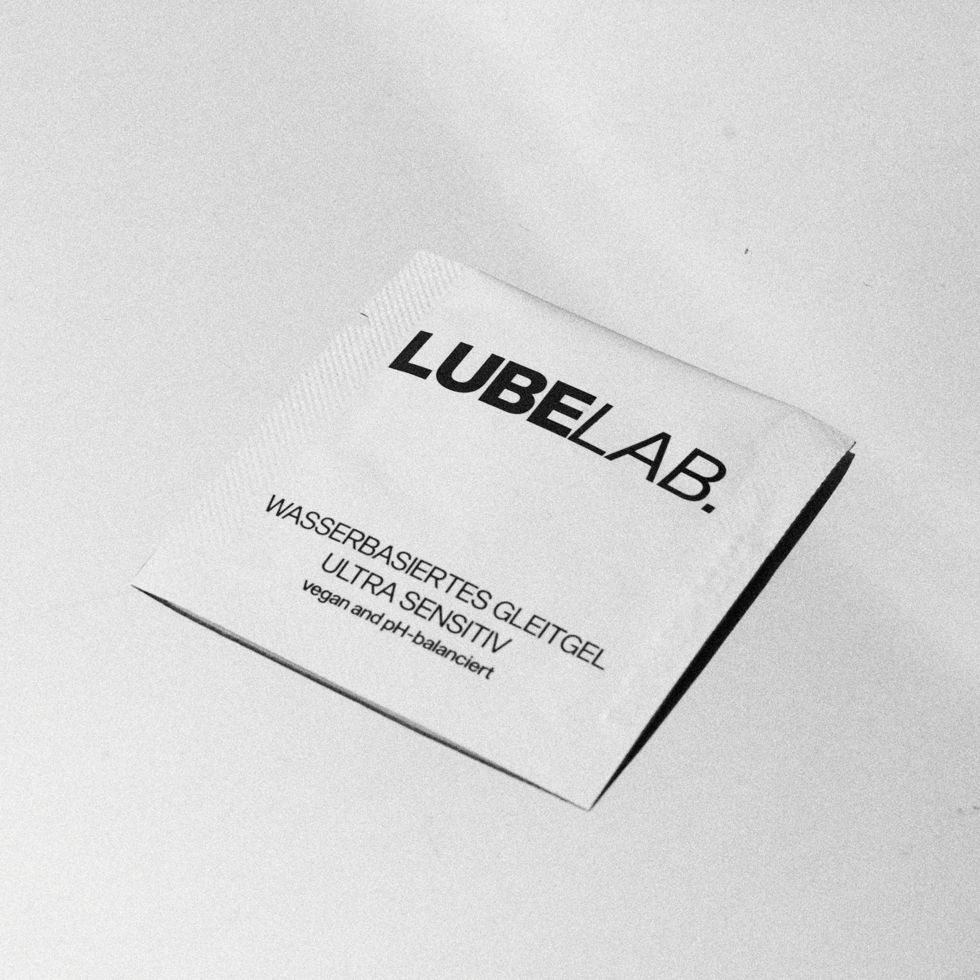 Ultra sensitives, veganes & pflegendes Gleitgel ohne Glycerin LubeLab Ultra sensitives, veganes & pflegendes Gleitgel ohne Glycerin LubeLab