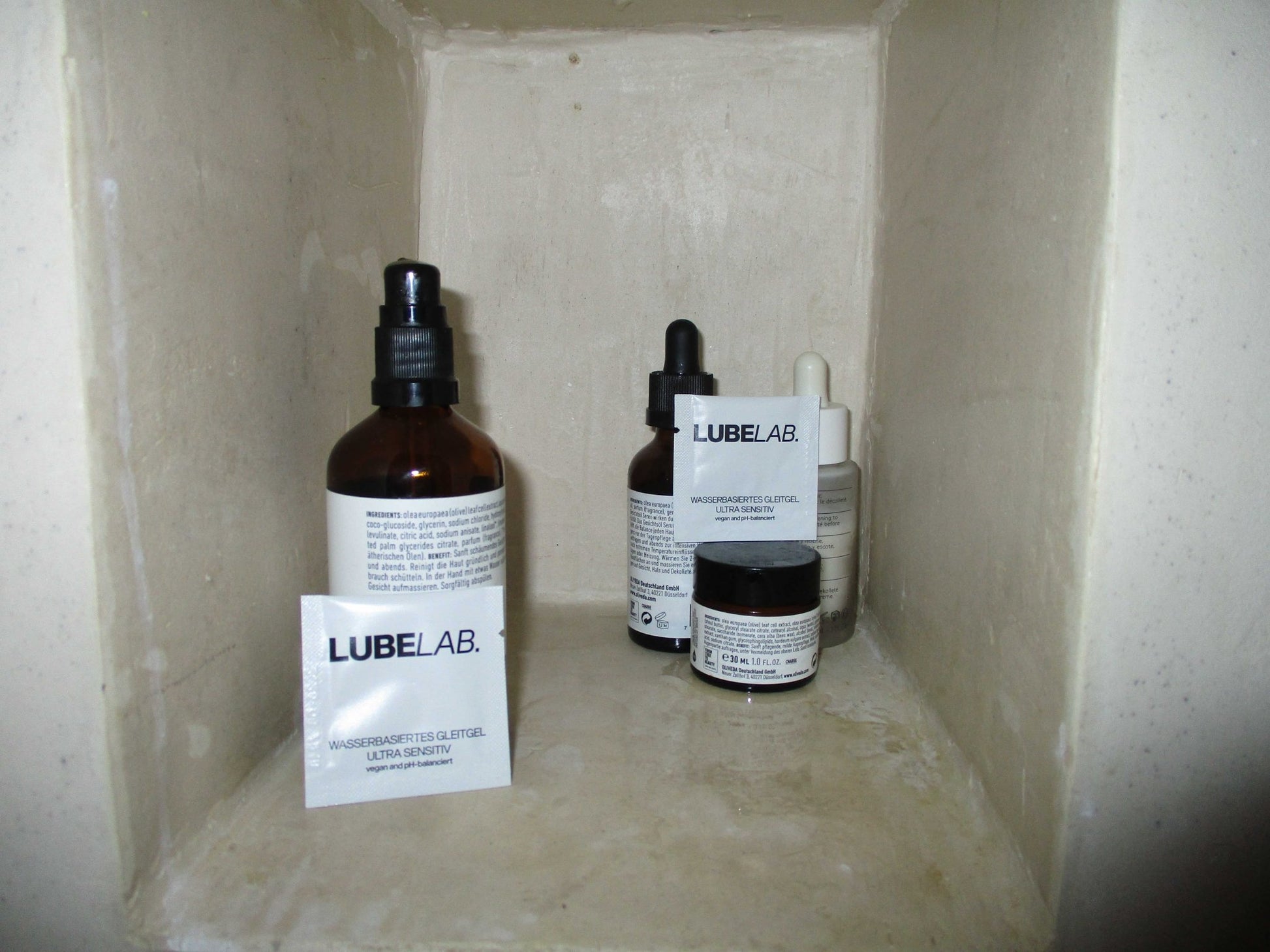 Ultra sensitives, veganes & pflegendes Gleitgel ohne Glycerin LubeLab Ultra sensitives, veganes & pflegendes Gleitgel ohne Glycerin LubeLab